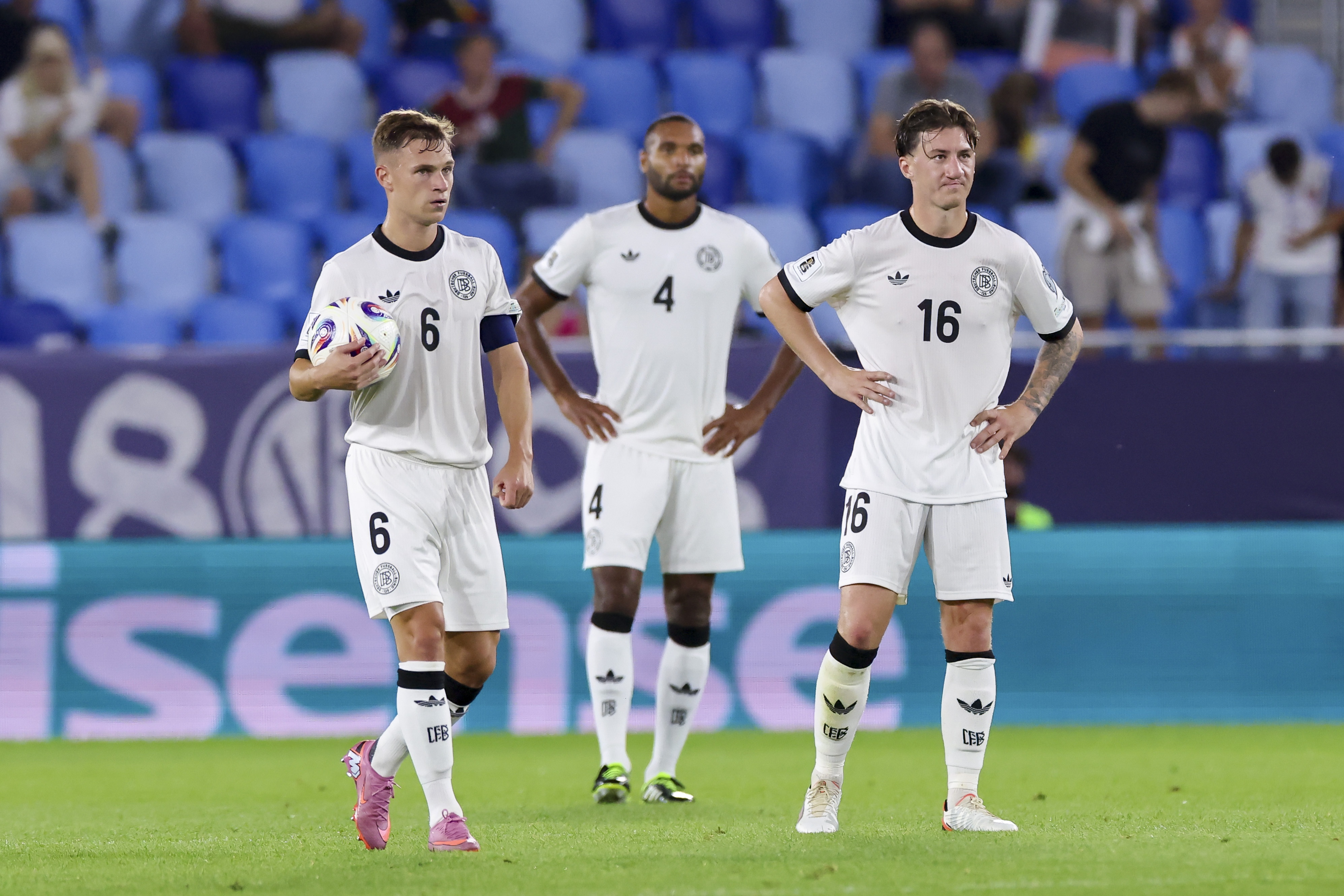 大乐透期号,专家连续,期推荐质合,皇冠体育app下载,皇冠体育官网,澳门皇冠体育,bet皇冠体育在线